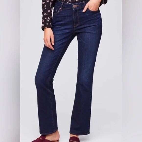 Loft EUC Women's Dark Wash Curvy Bootcut Jean Size 10 - Picture 1 of 8